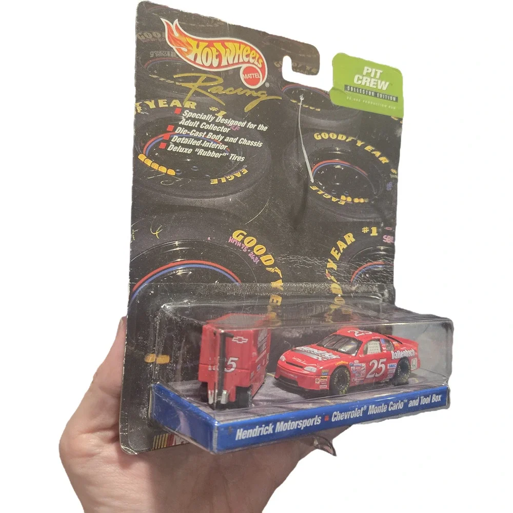 Wally Dallenbach #25 Hendrick Motorsports Hot Wheels Pit Crew MOC Nascar